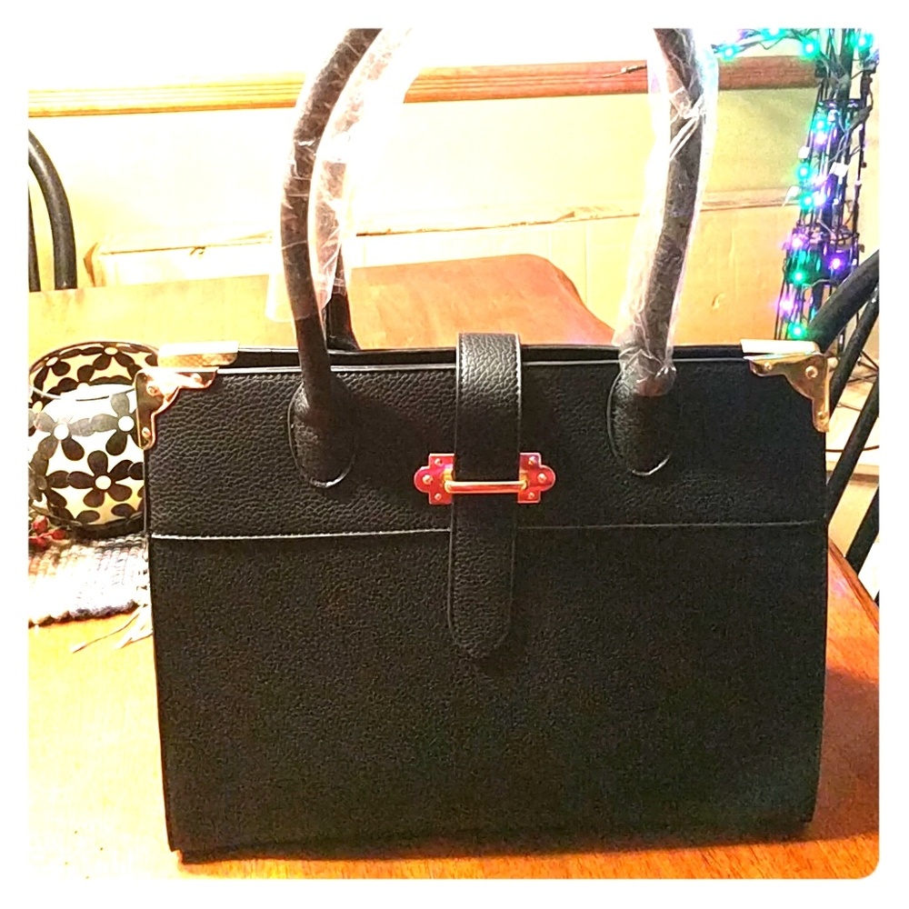 Black leather purse from monthly club